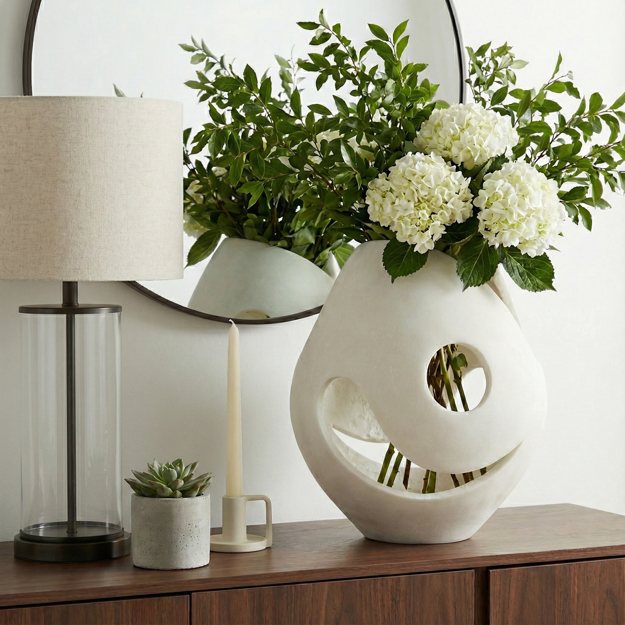 Gibsoncliff White Vase view 2