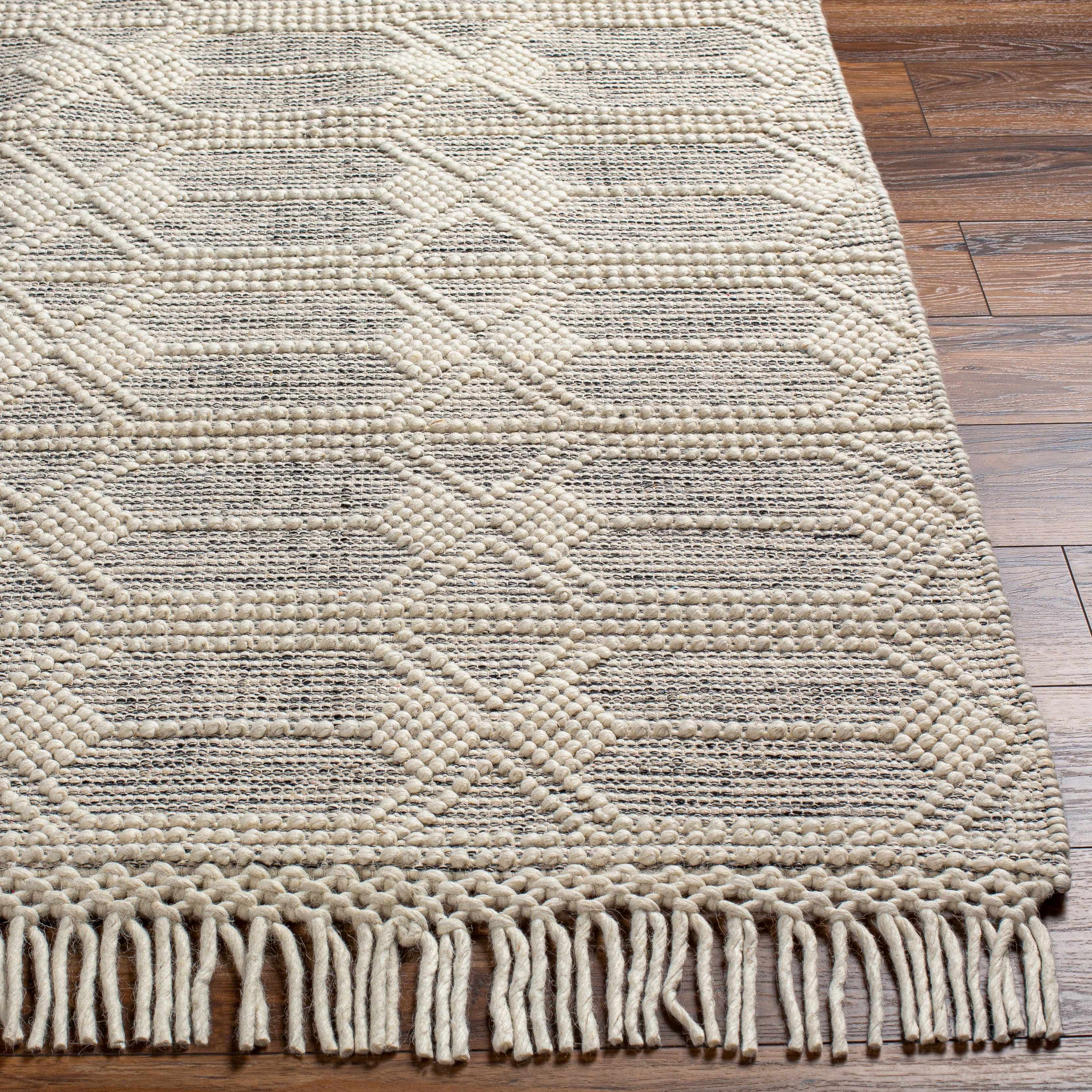 Chars Wool Tasseled Area Rug - Decor Addict, LLC