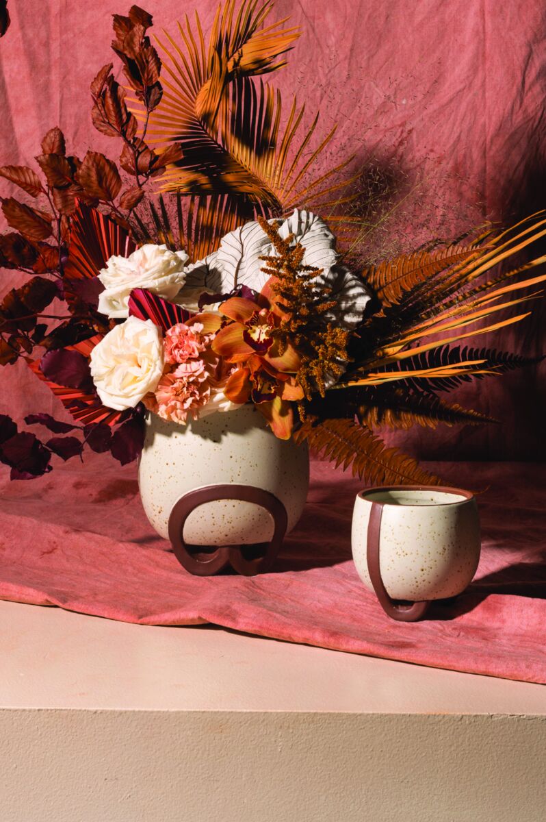 Omni Footed Pot - Decor Addict, LLC