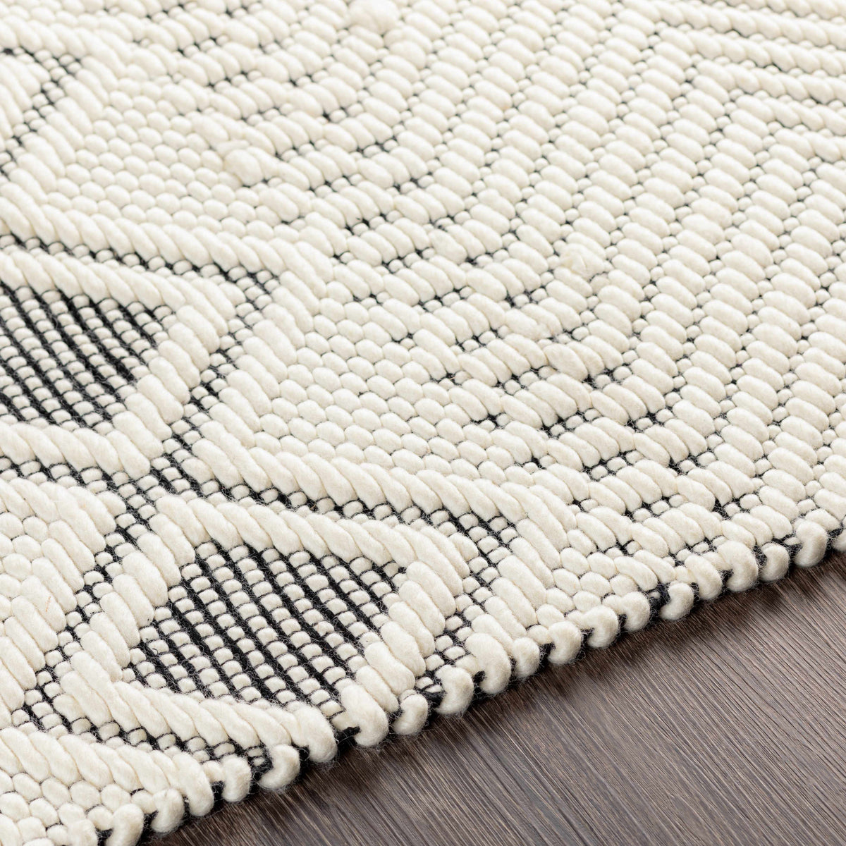 Blakeview Hand Woven Wool Rug - Decor Addict, LLC