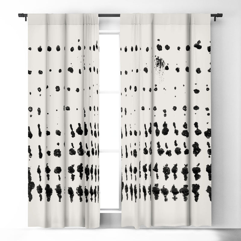 Galleryj9 Traitement de fenêtre noir et blanc à pois moyens