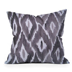 Natalie Baca Ikat pictural Coussin